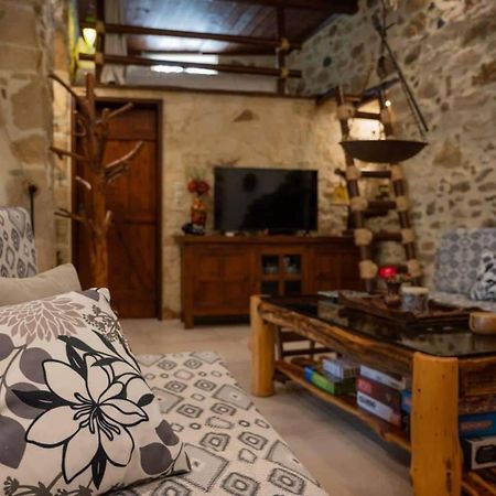 Вилла Dioni Stone House Petrokefalo Экстерьер фото